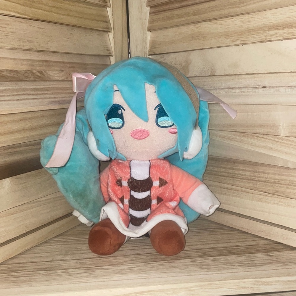 Hatusne miku chibi plushies (duo)